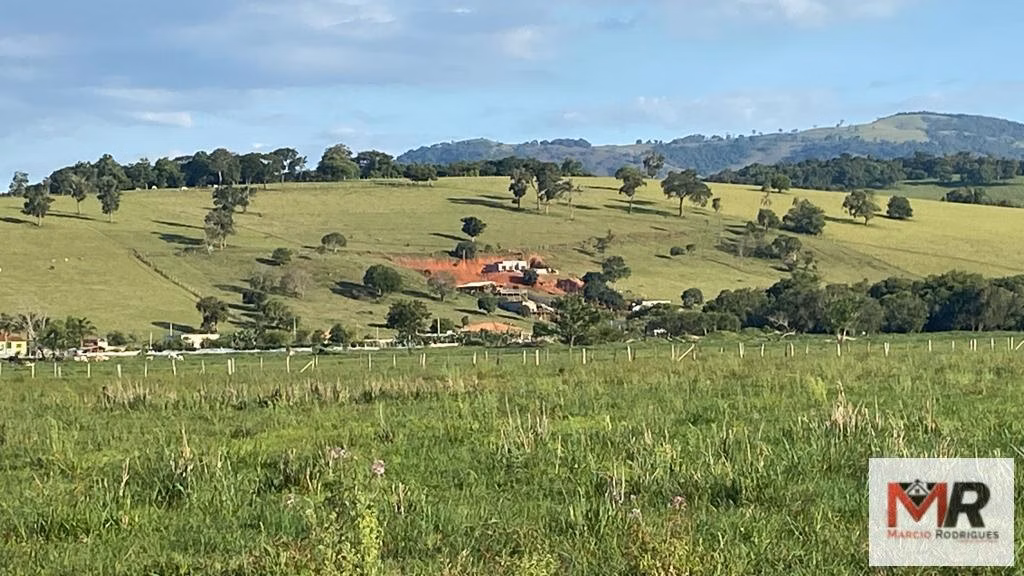 Fazenda de 121 ha em Cambuí, MG
