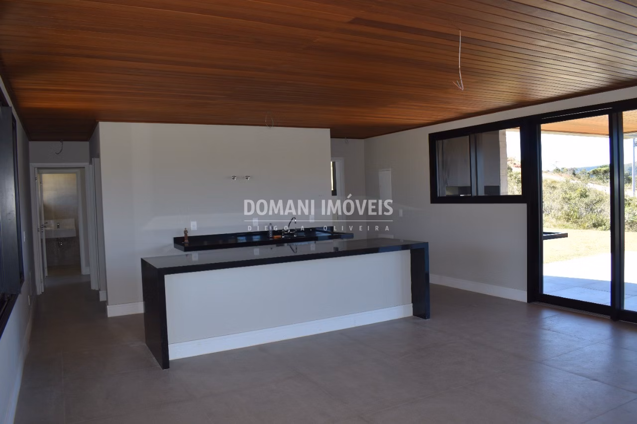 Casa de 2.990 m² em Campos do Jordão, SP
