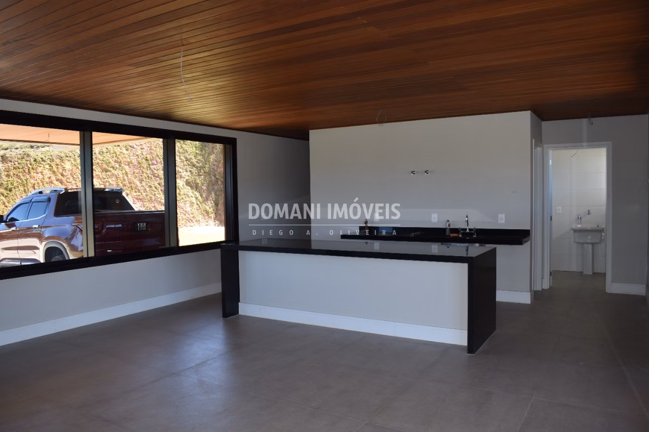 Casa de 2.990 m² em Campos do Jordão, SP