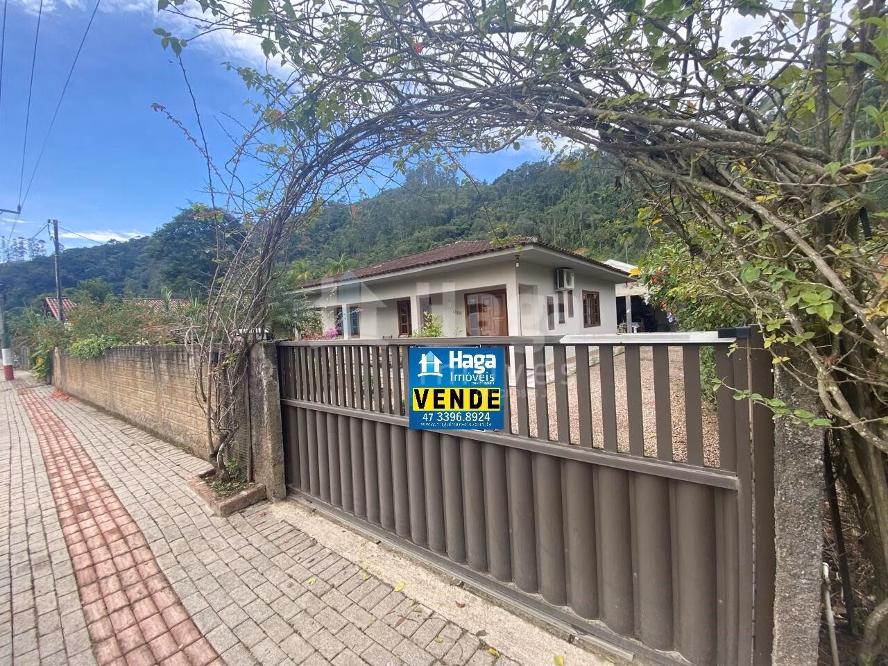 Casa de 427 m² em Nova Trento, SC