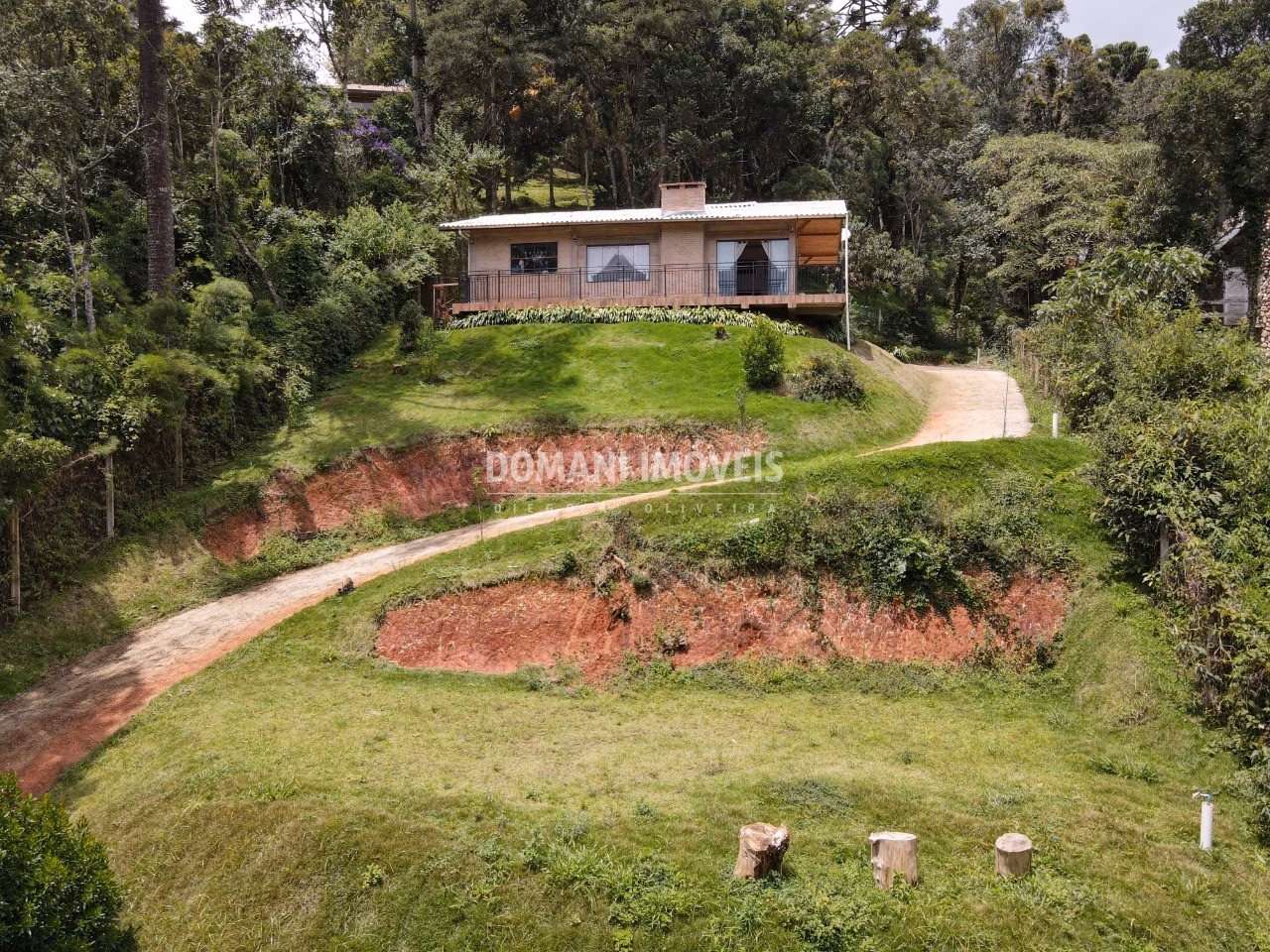 Casa de 1.110 m² em Campos do Jordão, SP