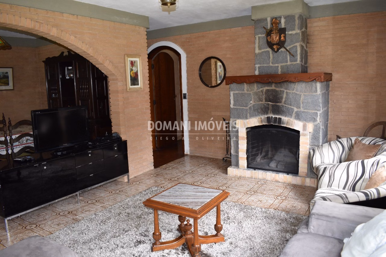 Casa de 1.500 m² em Campos do Jordão, SP