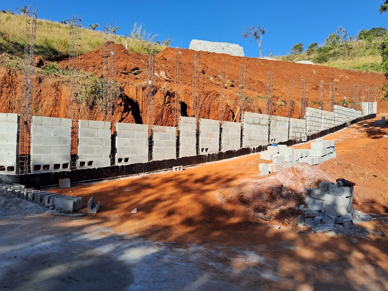 Terreno de 1.308 m² em Taubaté, SP