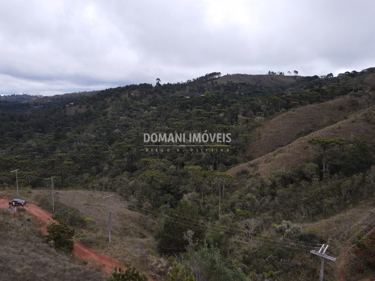 Terreno de 1.800 m² em Campos do Jordão, SP