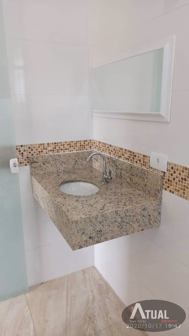 Chácara de 2.000 m² em Igaratá, SP