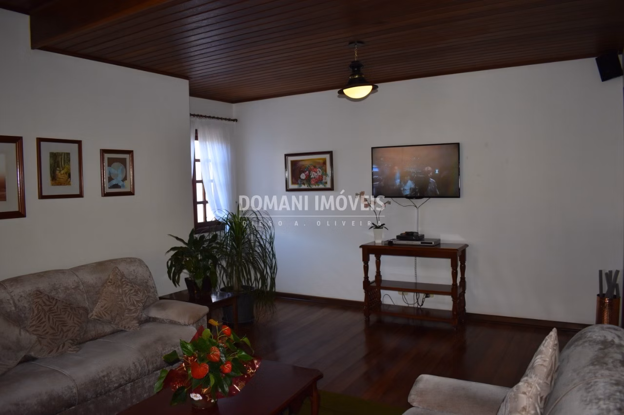 Commercial of 2,560 m² in Campos do Jordão, SP, Brazil