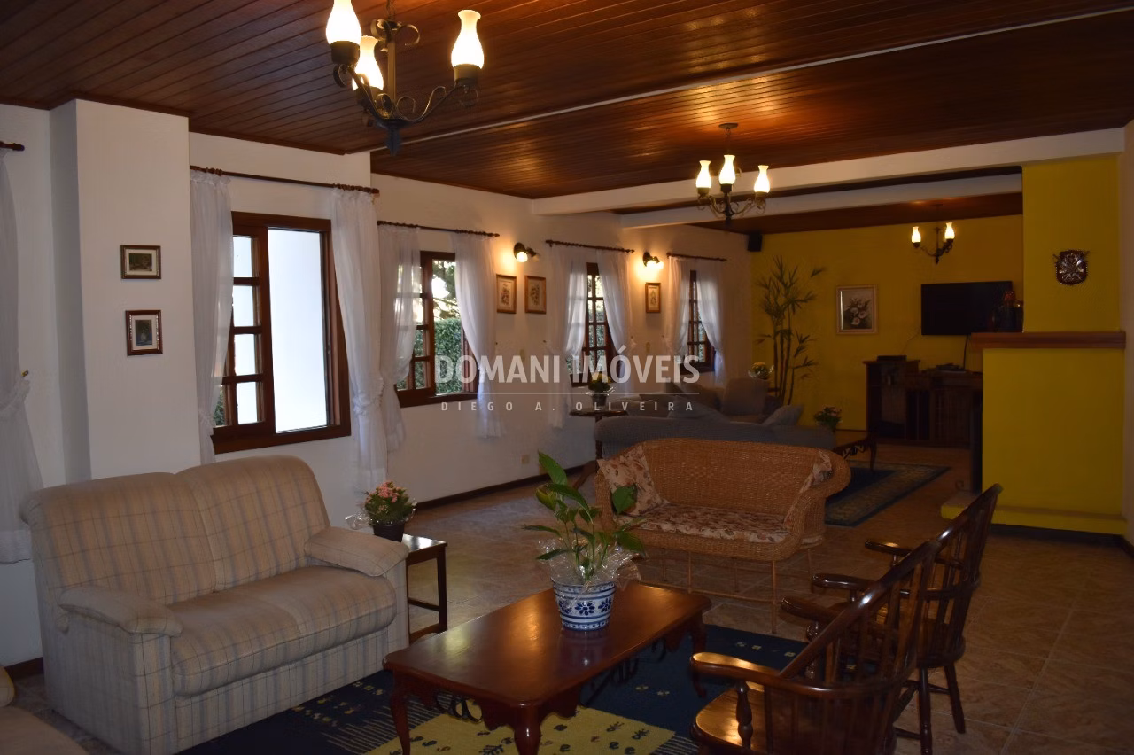Commercial of 2.560 m² in Campos do Jordão, SP, Brazil