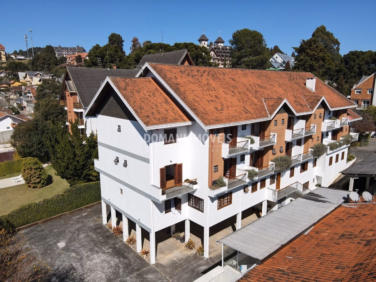 Commercial of 2,560 m² in Campos do Jordão, SP, Brazil