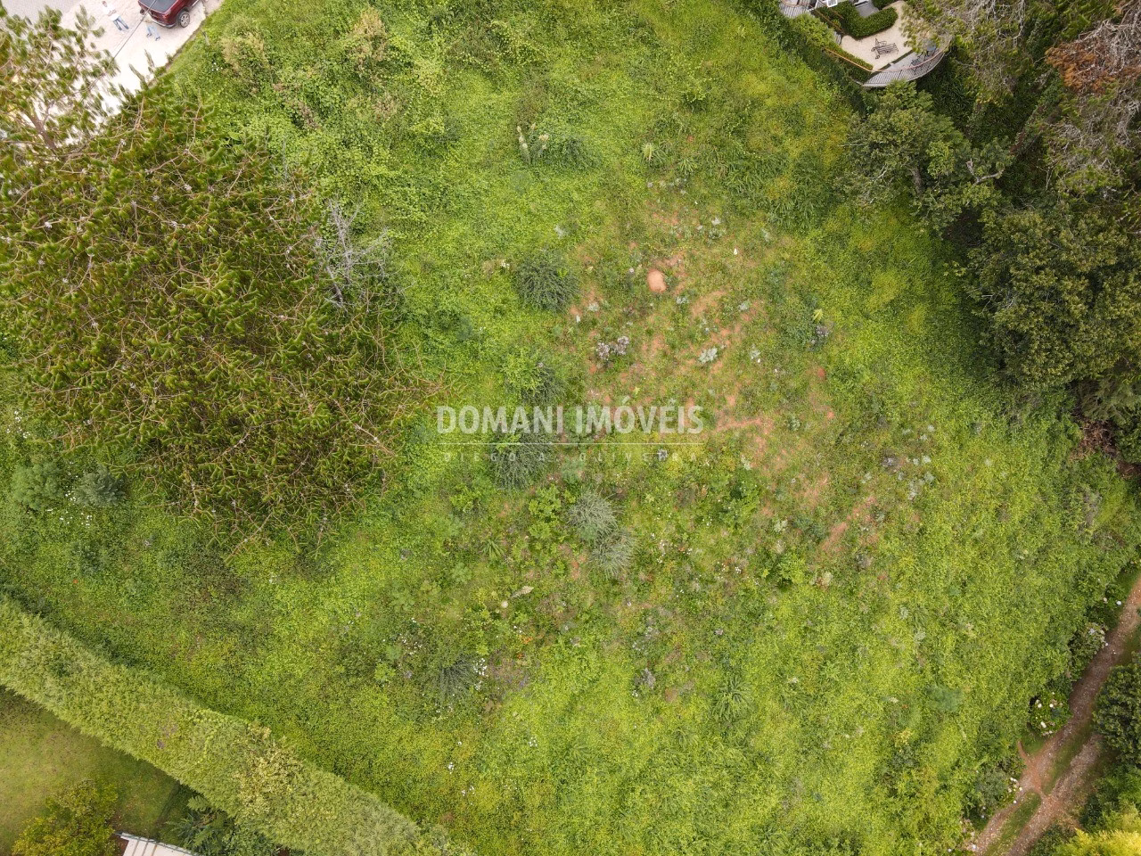 Terreno de 1.050 m² em Campos do Jordão, SP