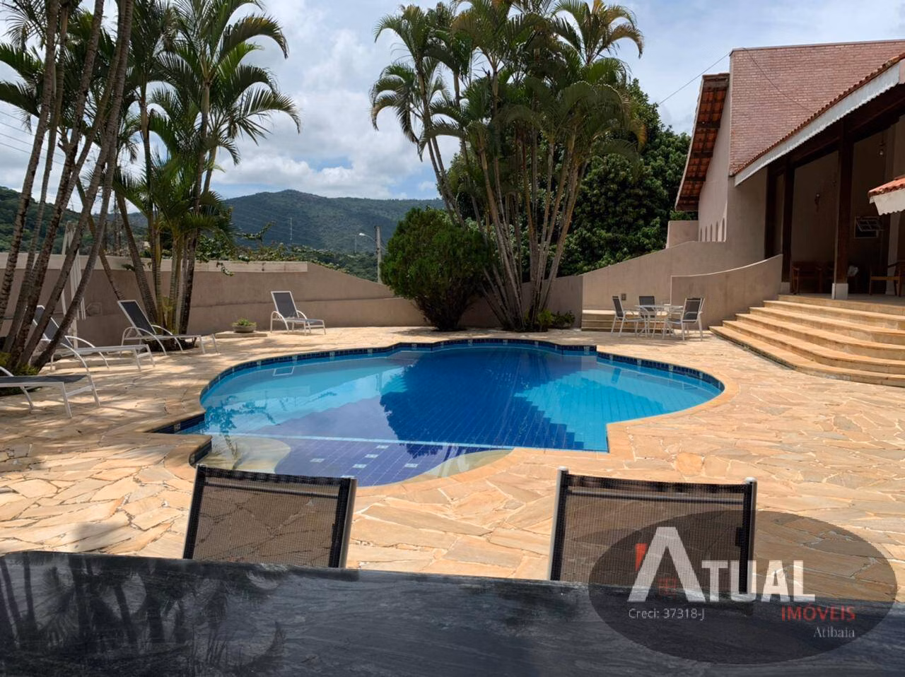 Casa de 2.560 m² em Atibaia, SP