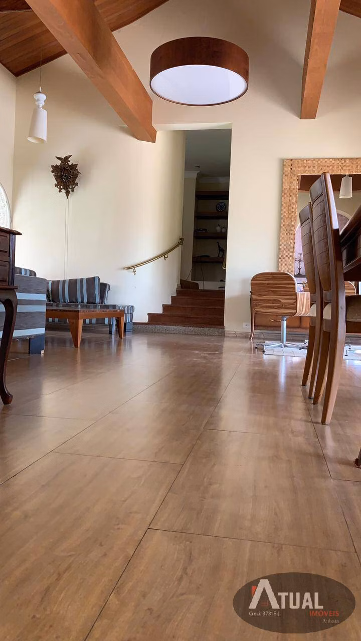 Casa de 2.560 m² em Atibaia, SP