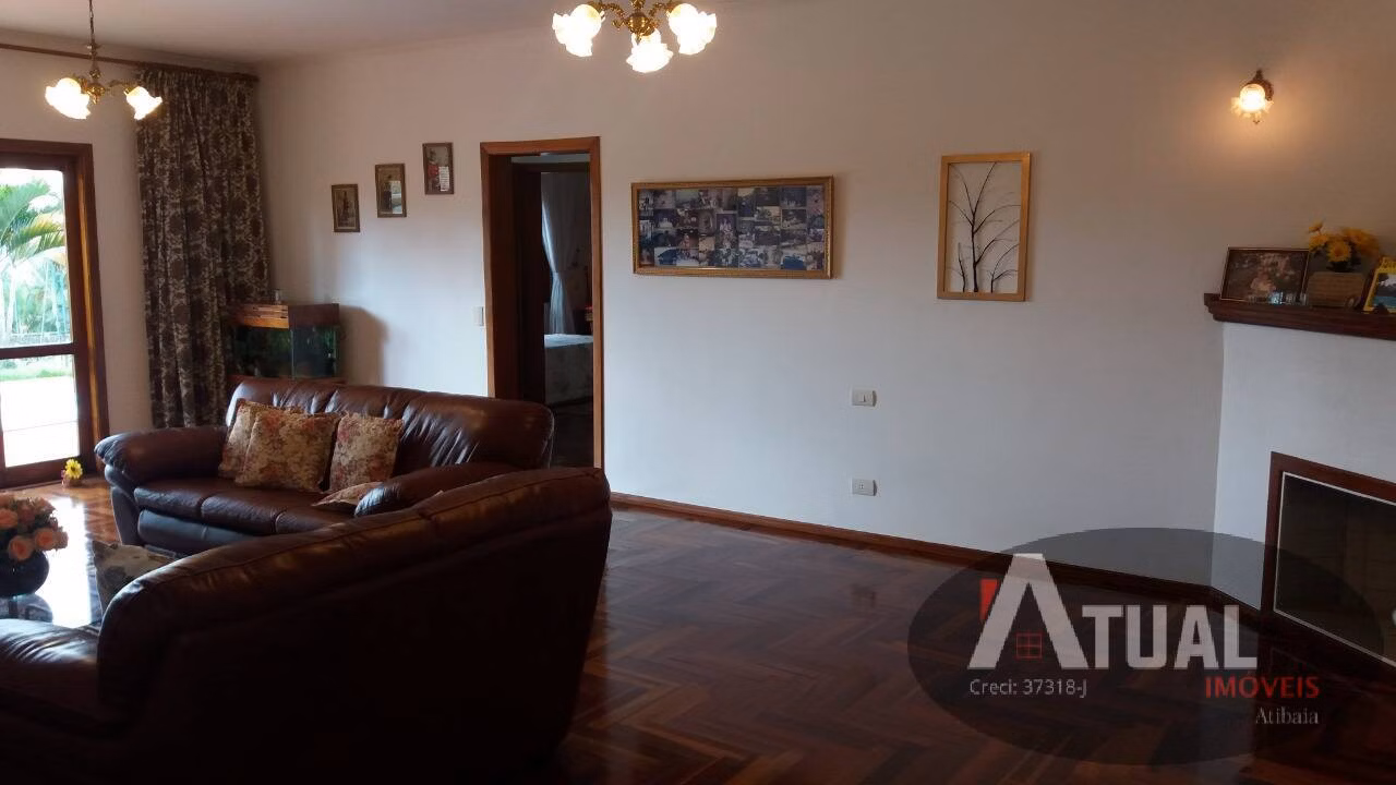 Chácara de 1.100 m² em Atibaia, SP