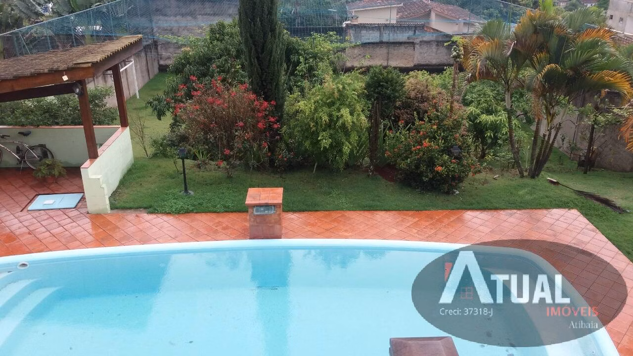 Chácara de 1.100 m² em Atibaia, SP