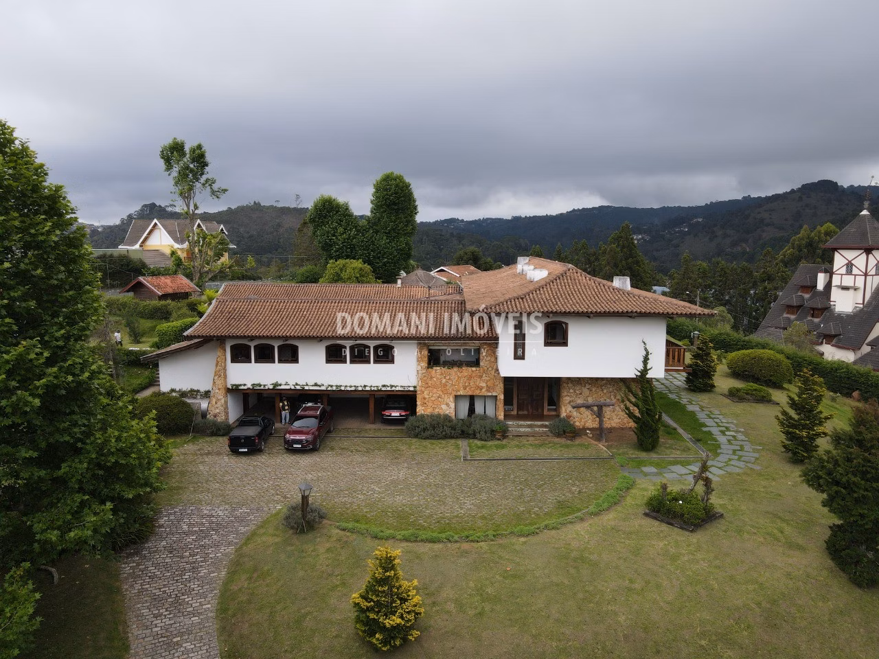 Casa de 9.200 m² em Campos do Jordão, SP