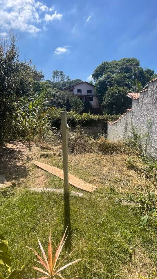 Chácara de 600 m² em São Roque, SP