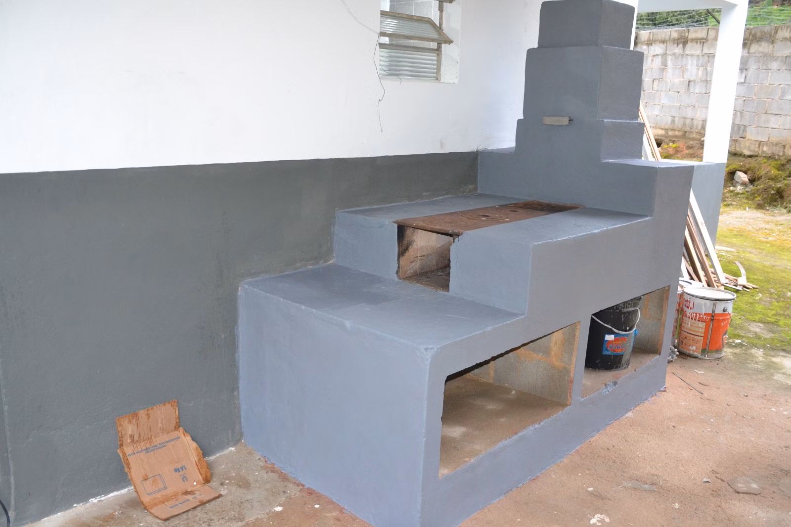 عزبة بمساحة ٤٠٦٬٠٠٠ m² في Santa Leopoldina، ES