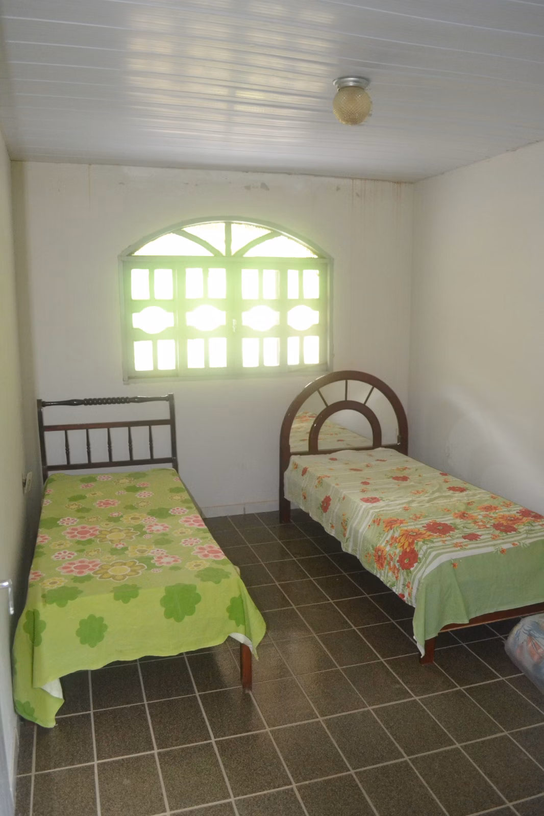 عزبة بمساحة ٤٠٦٬٠٠٠ m² في Santa Leopoldina، ES