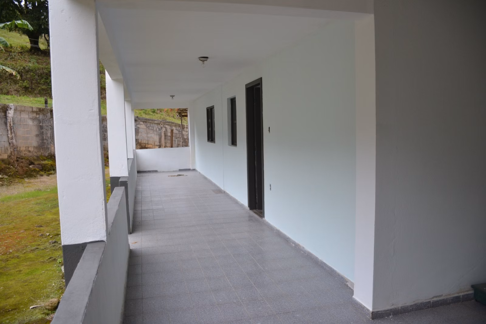 عزبة بمساحة ٤٠٦٬٠٠٠ m² في Santa Leopoldina، ES