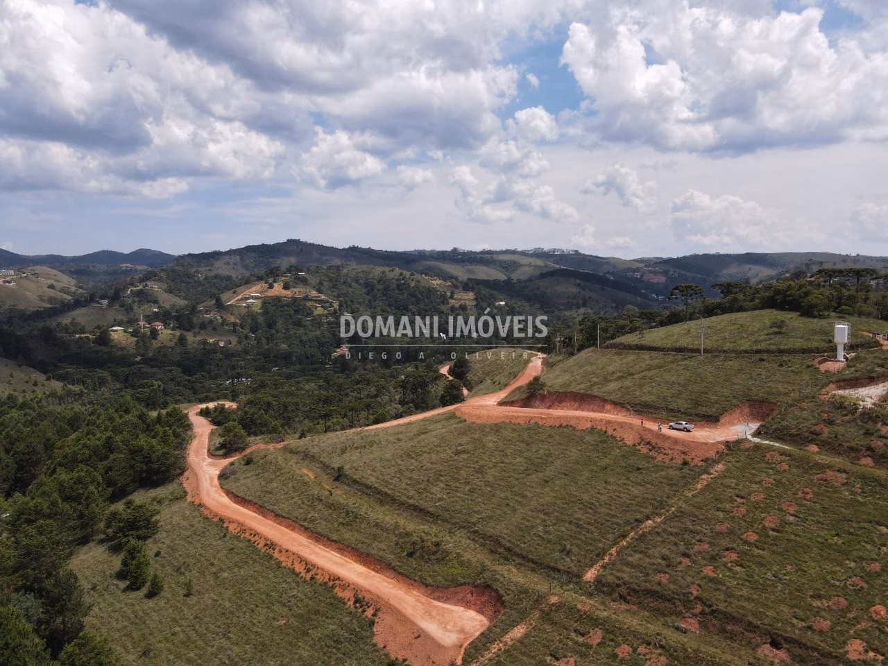 Terreno de 1.040 m² em Campos do Jordão, SP