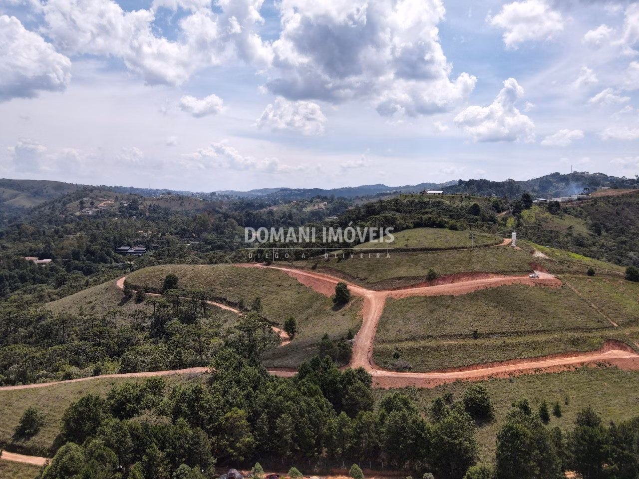 Terreno de 1.040 m² em Campos do Jordão, SP