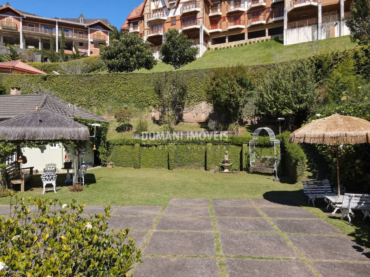 Casa de 820 m² em Campos do Jordão, SP