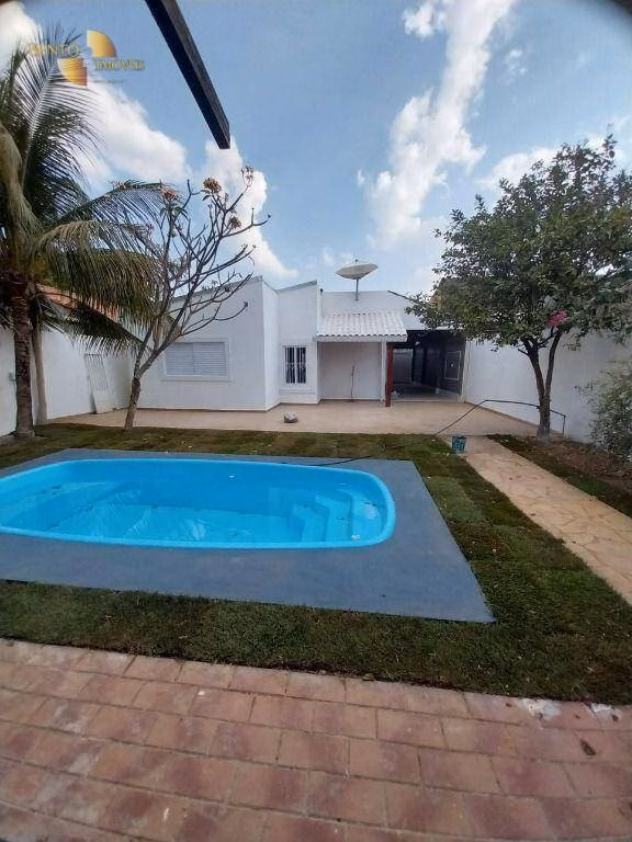 Casa de 360 m² em Cuiabá, MT