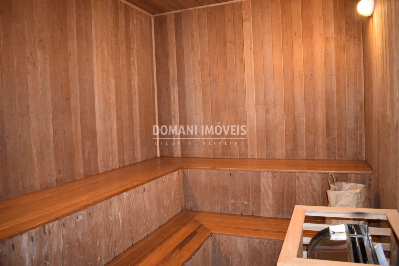 Casa de 2.100 m² em Campos do Jordão, SP