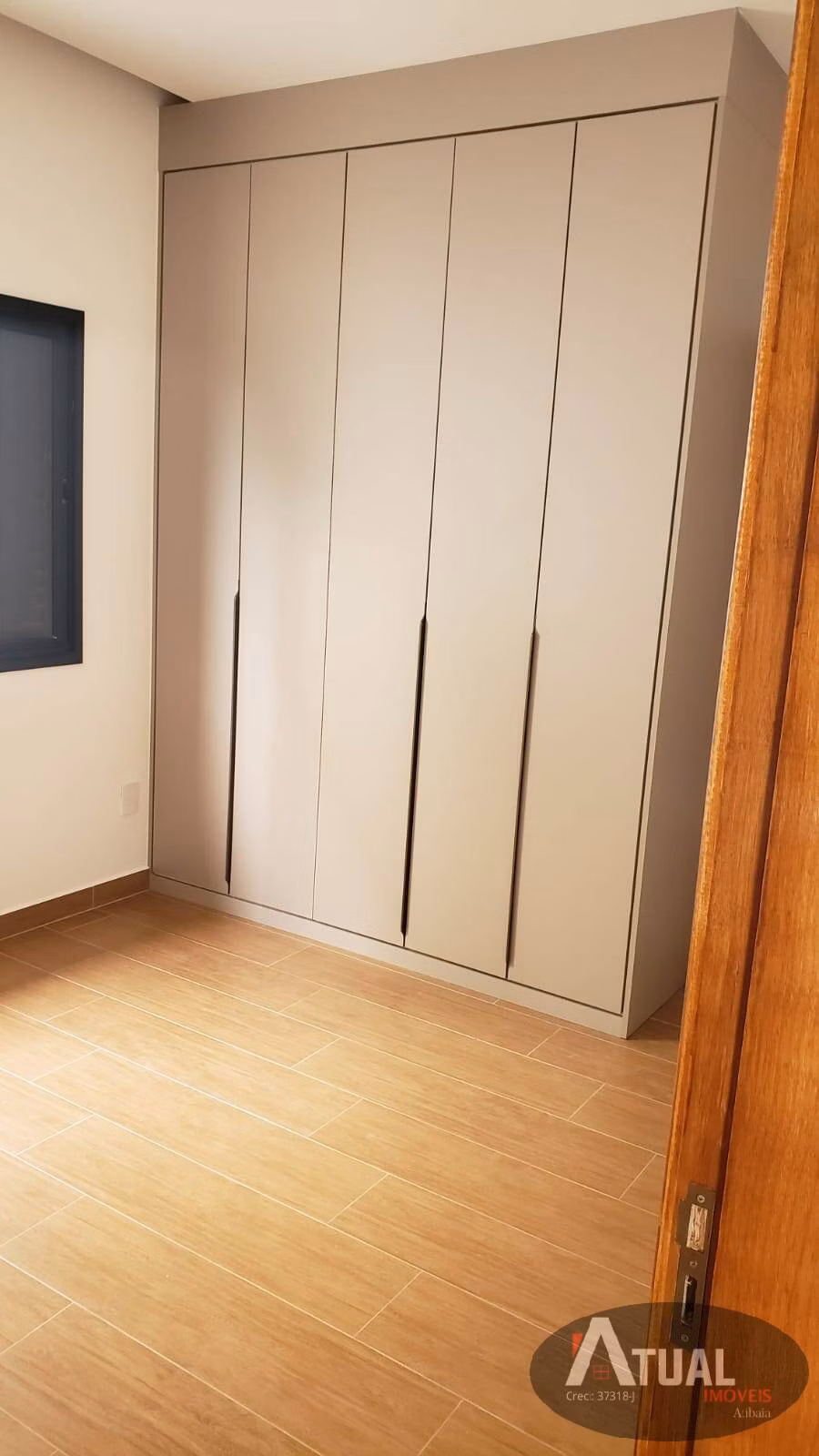 Casa de 455 m² em Bragança Paulista, SP