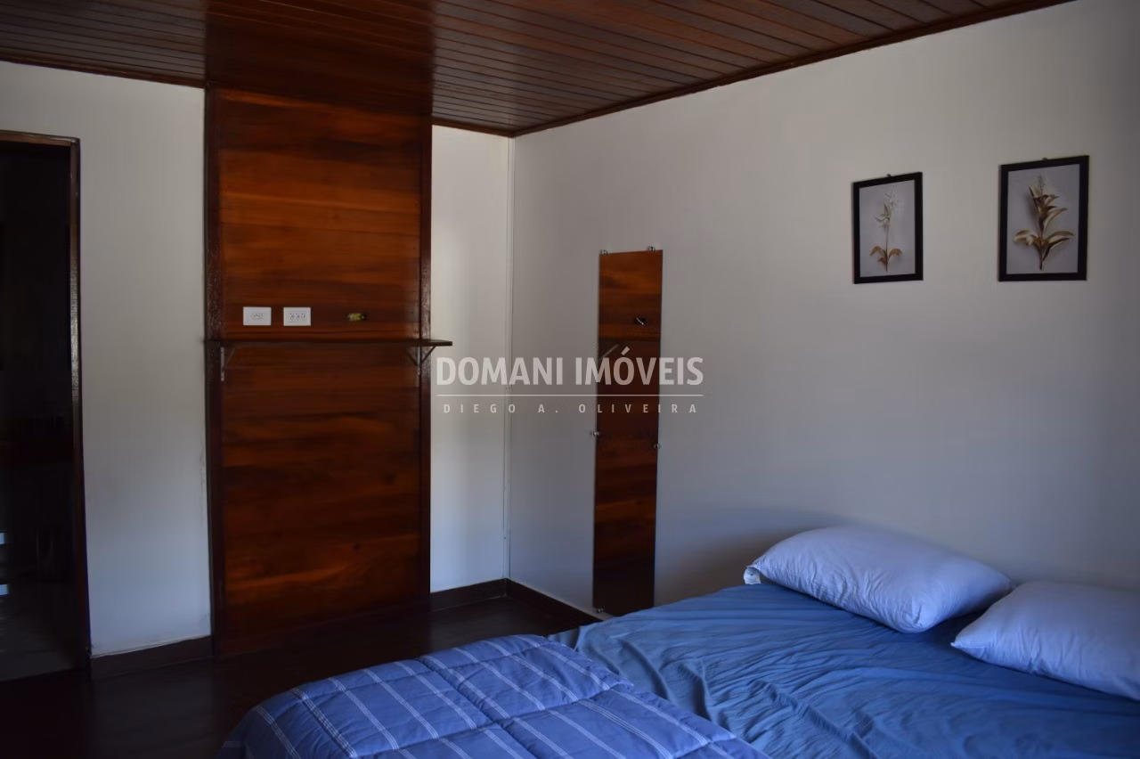 Casa de 1.310 m² em Campos do Jordão, SP