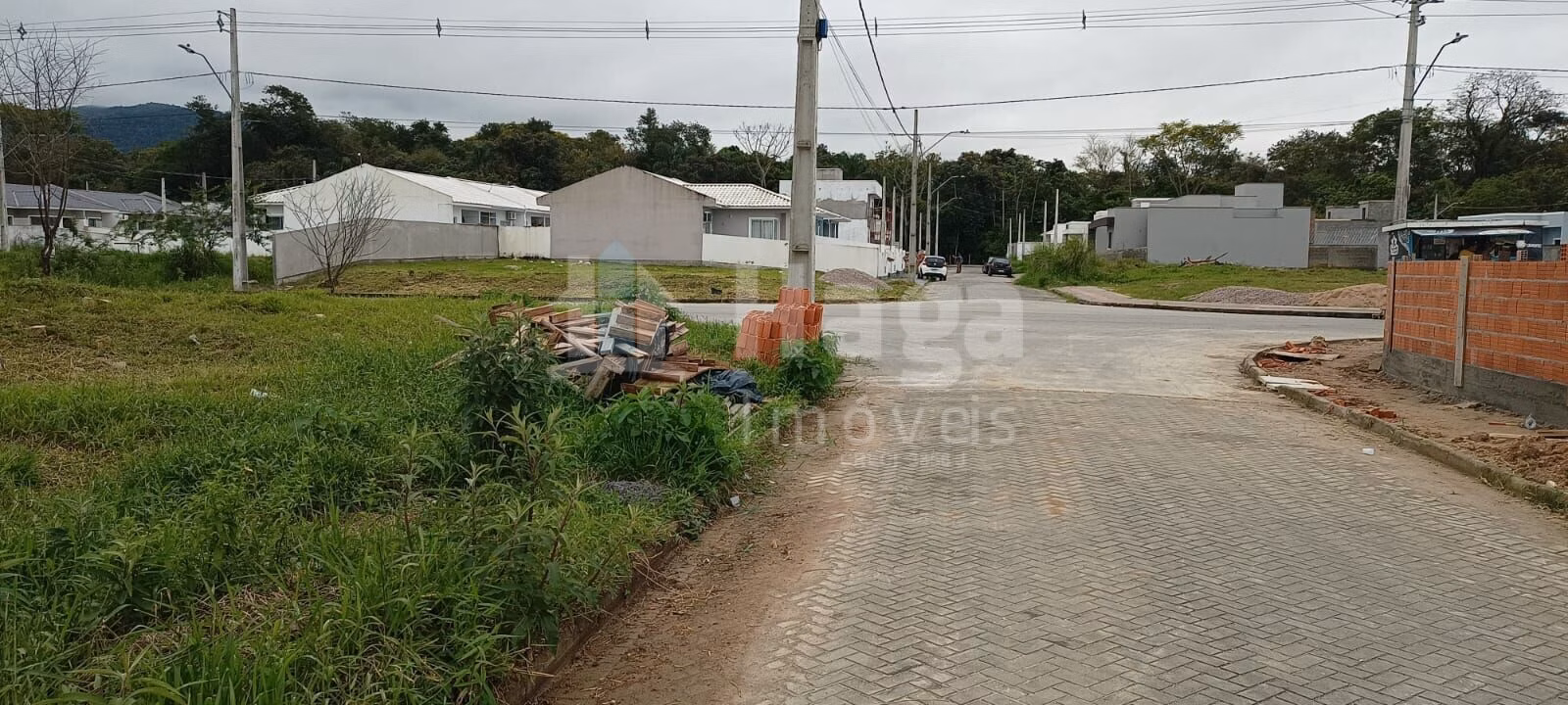 Terreno de 200 m² em Palhoça, SC
