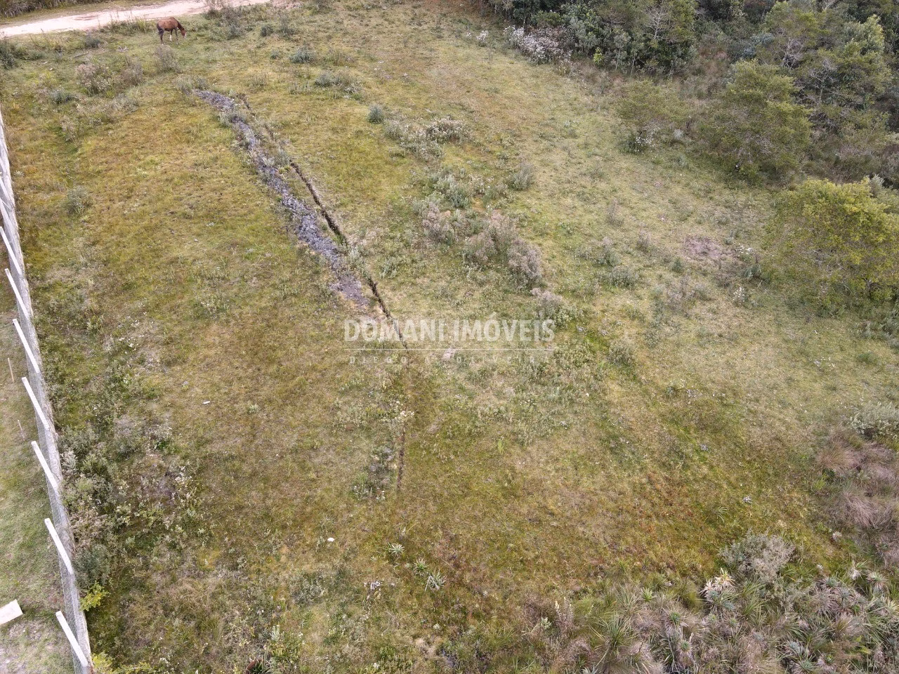 Terreno de 1.270 m² em Campos do Jordão, SP