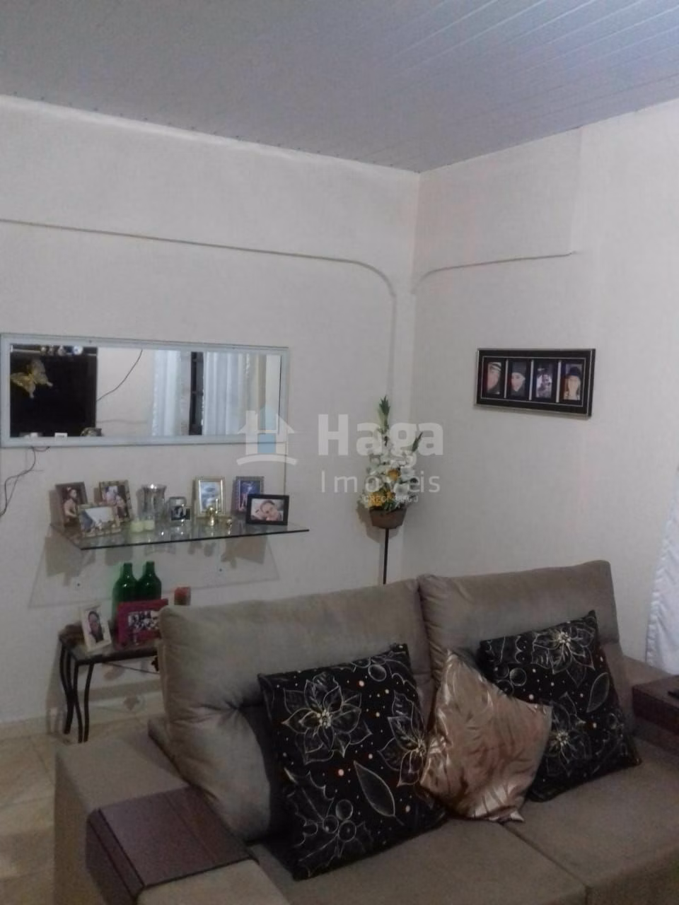 Casa de 1.700 m² em Brusque, SC