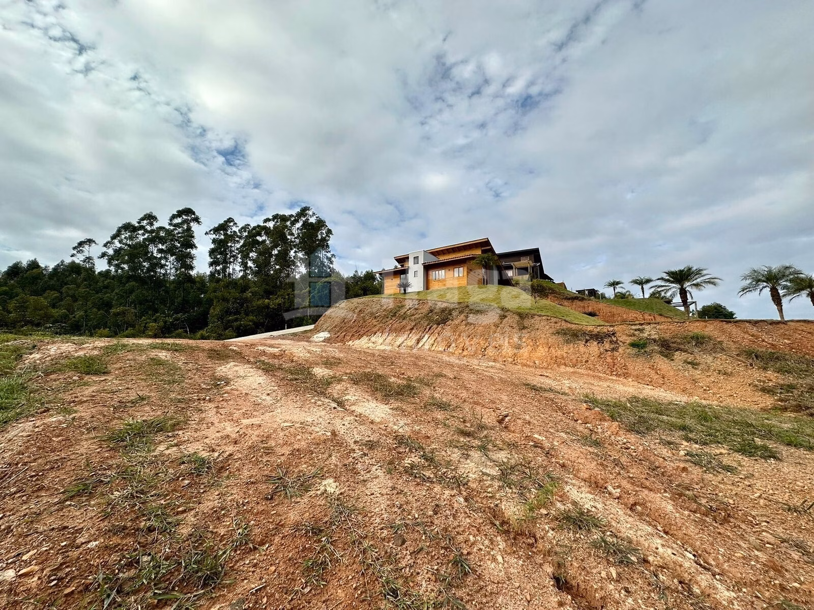 Chácara de 1.560 m² em Canelinha, SC