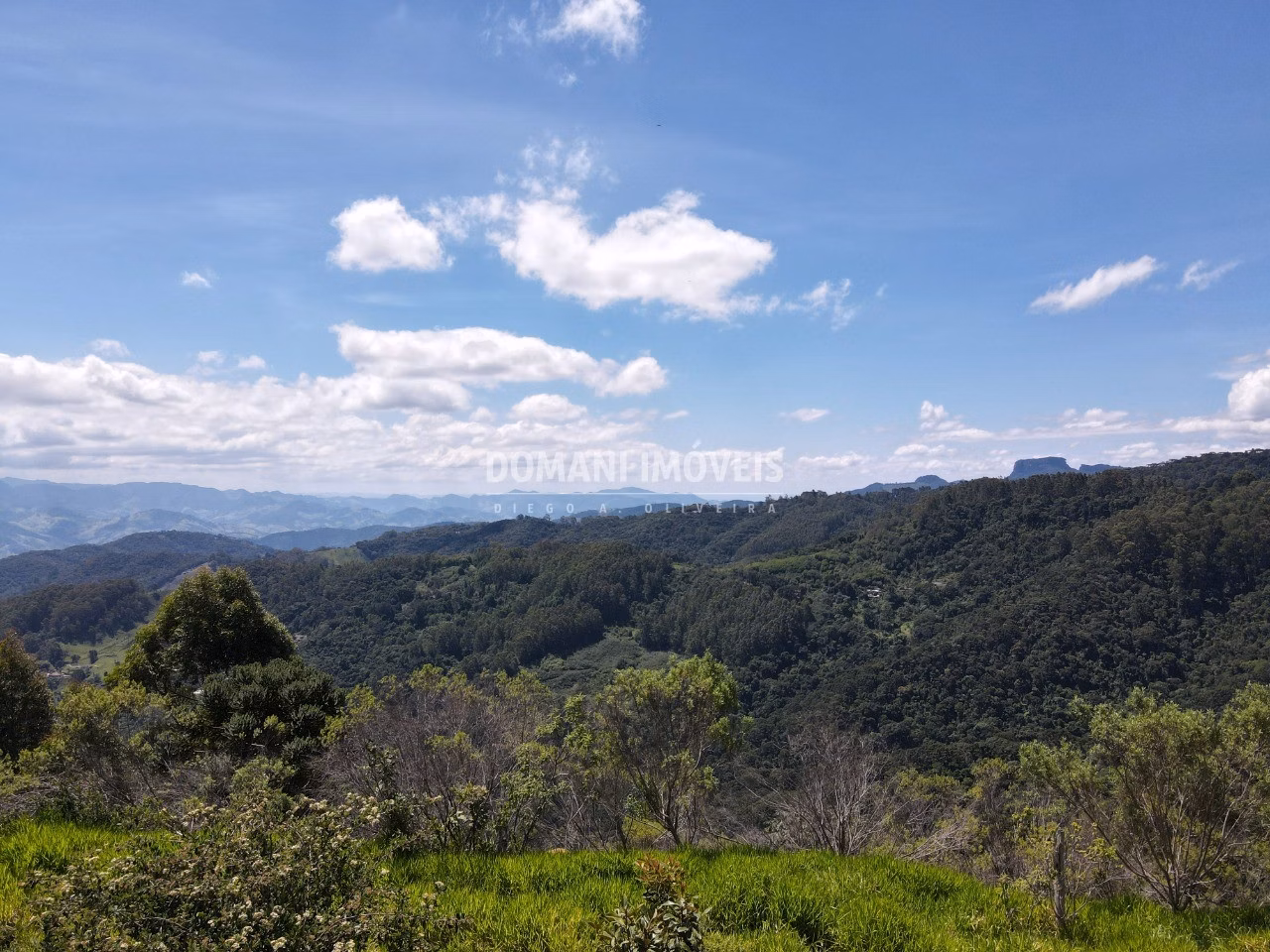 Terreno de 1.095 m² em Campos do Jordão, SP