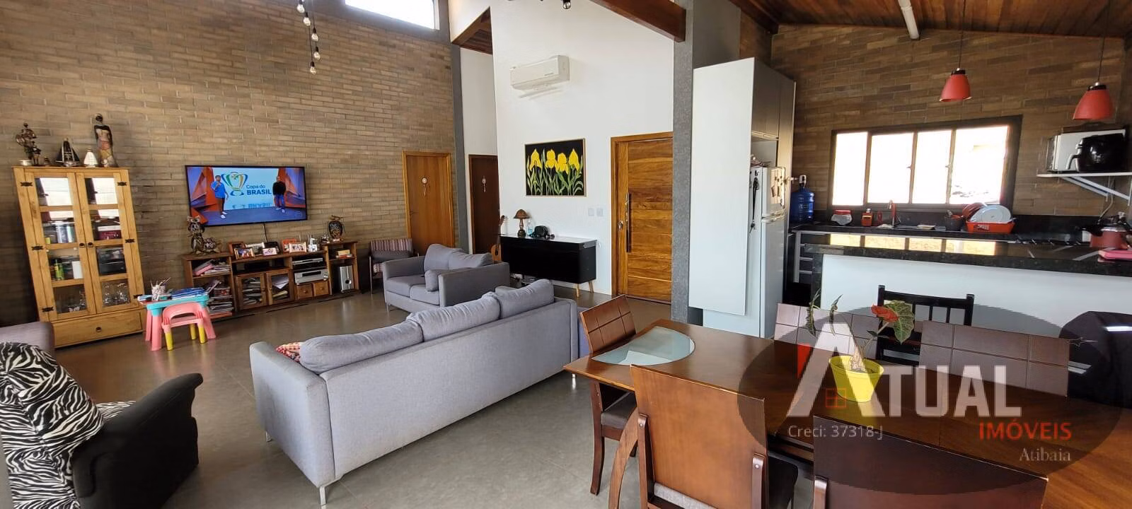 Casa de 1.000 m² em Atibaia, SP
