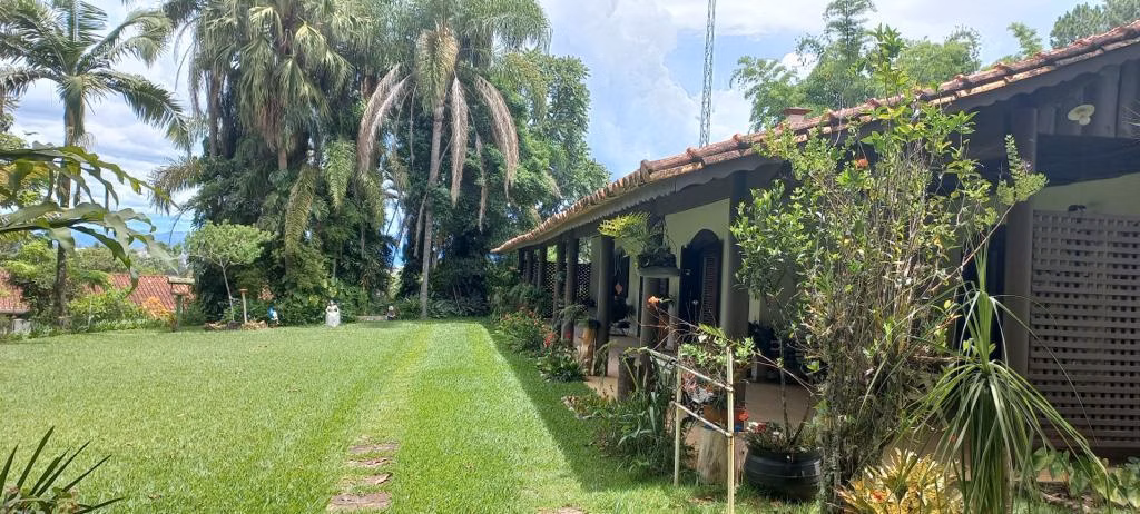 Chácara de 3.700 m² em Caçapava, SP