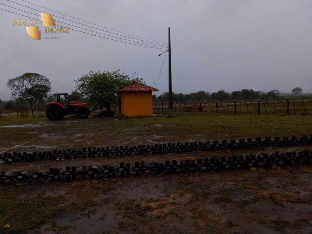 Fazenda de 2.627 ha em Cáceres, MT