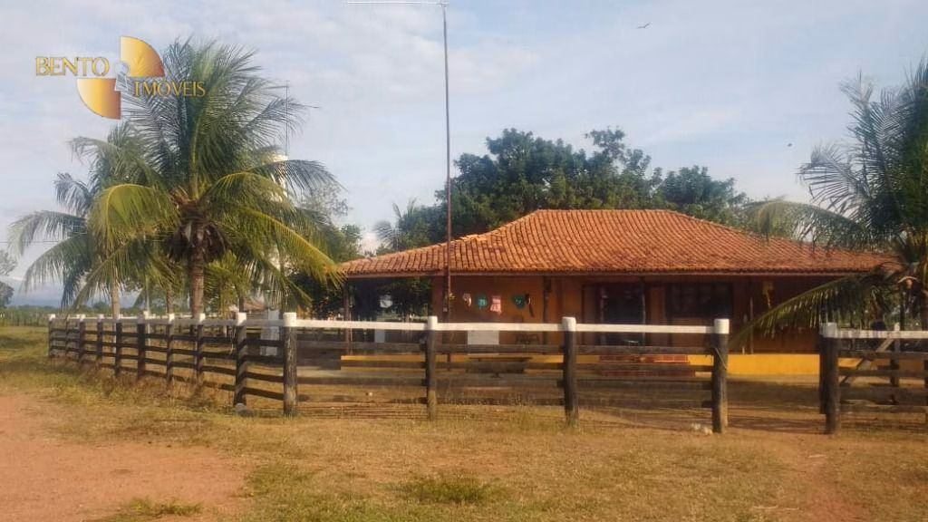 Fazenda de 2.627 ha em Cáceres, MT