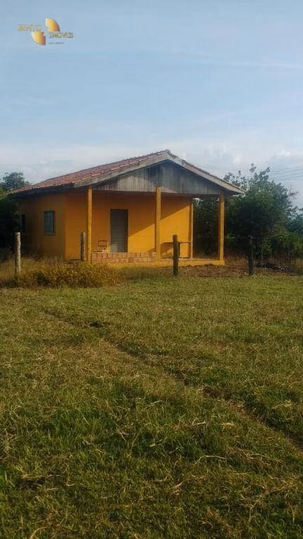 Fazenda de 2.627 ha em Cáceres, MT