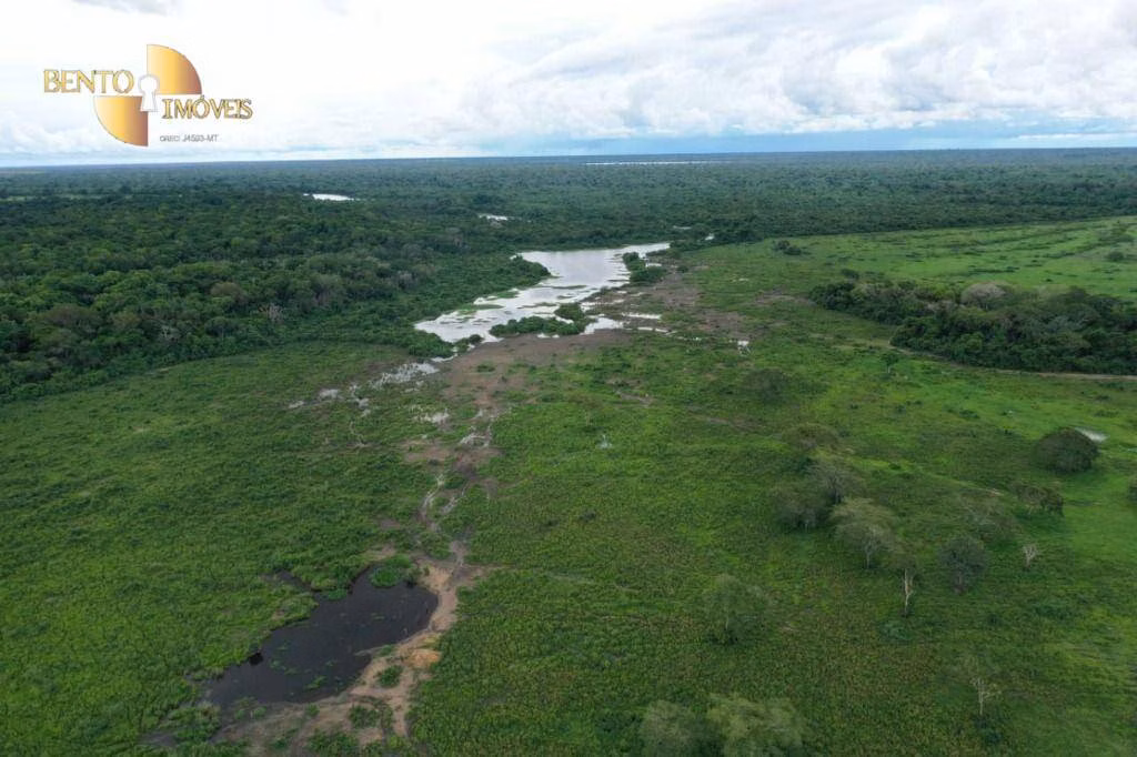 Fazenda de 2.627 ha em Cáceres, MT