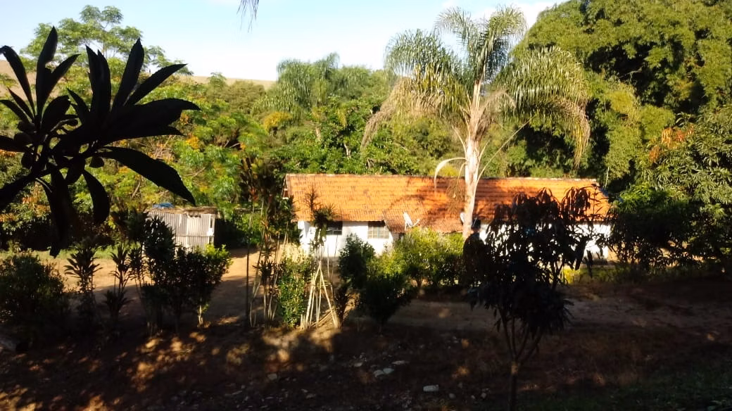 Fazenda de 121 ha em Cambuquira, MG