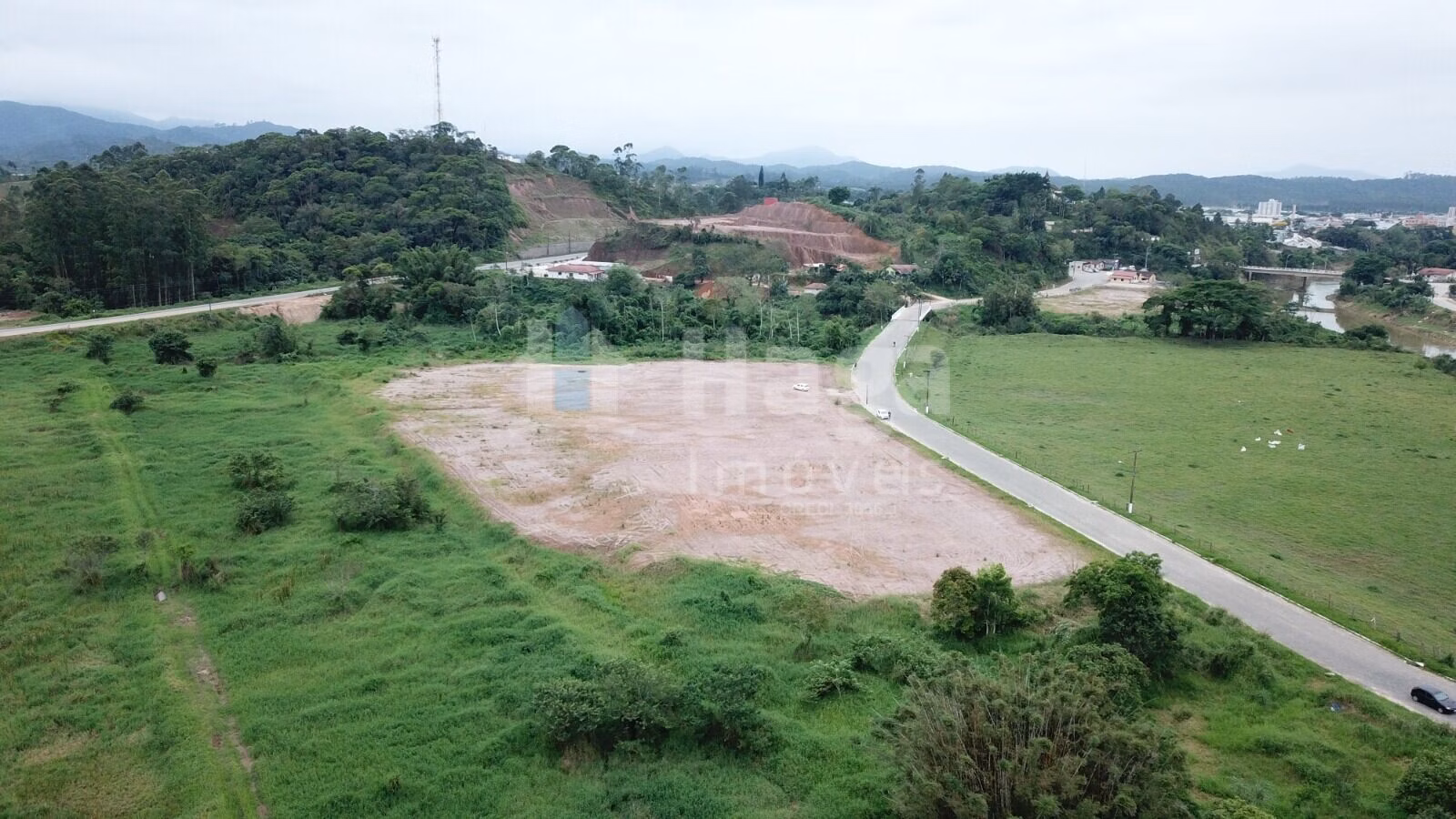 Terreno de 2.174 m² em Canelinha, SC