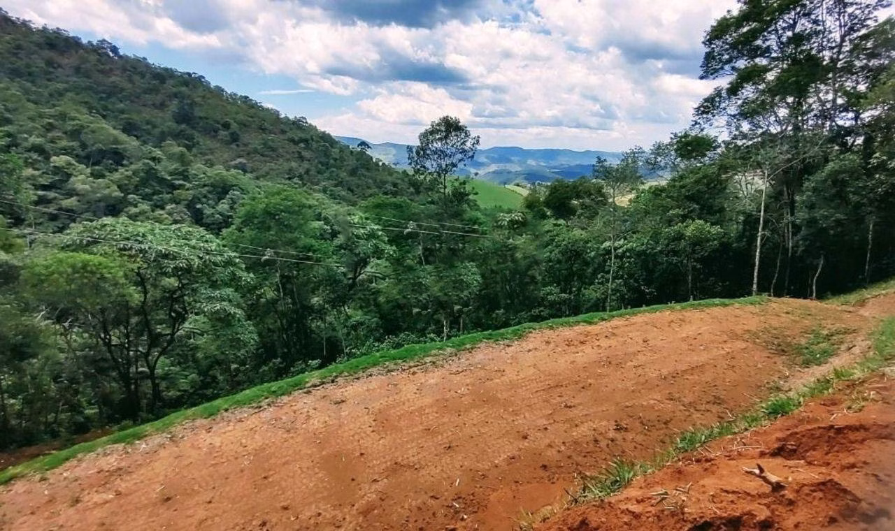 Terreno de 3 ha em Monteiro Lobato, SP