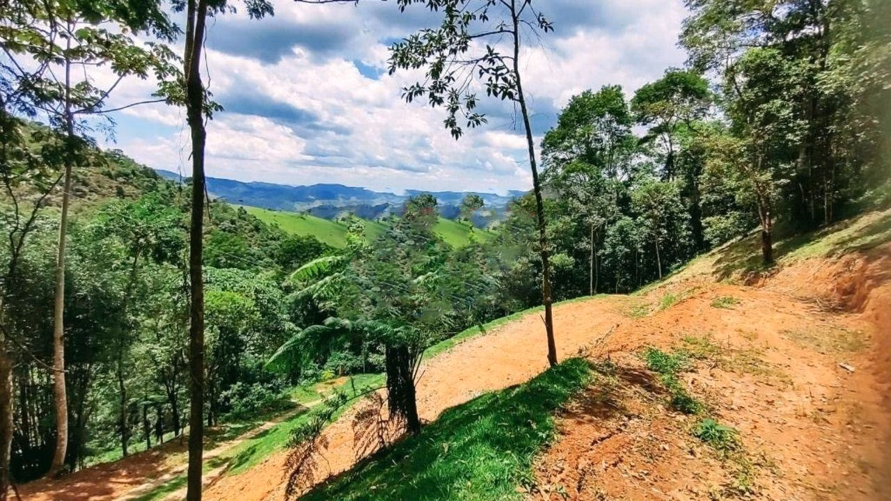 Terreno de 3 ha em Monteiro Lobato, SP