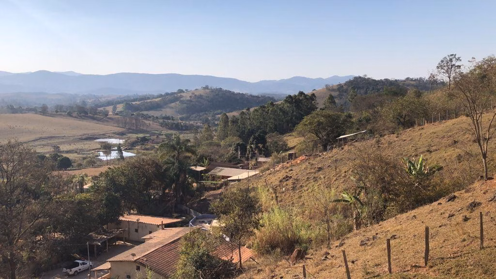 Small farm of 8 acres in Pouso Alegre, MG, Brazil
