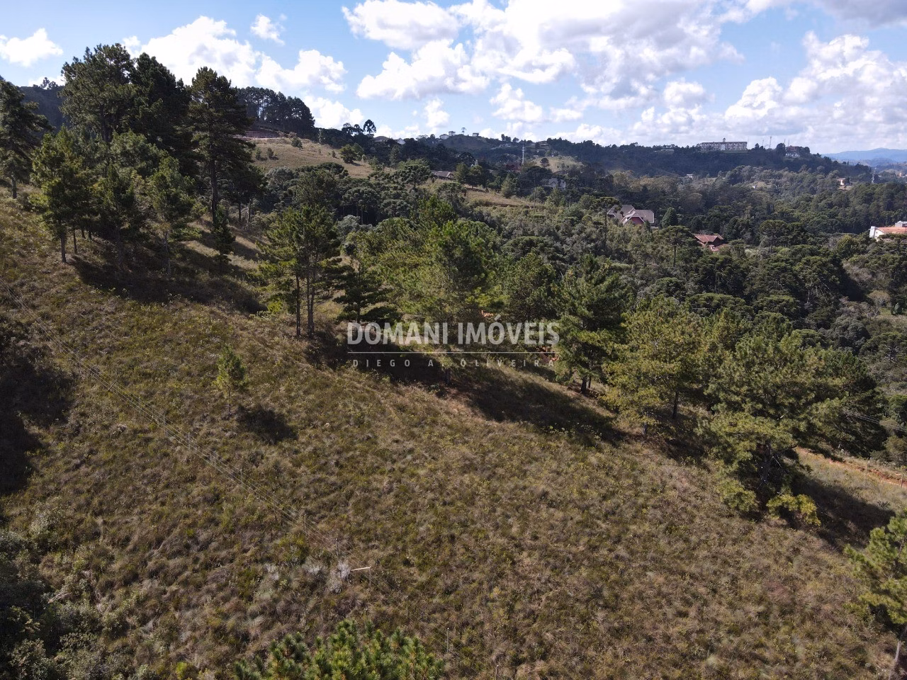 Terreno de 1.600 m² em Campos do Jordão, SP