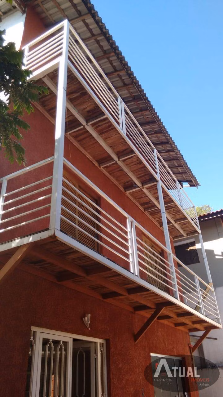 Casa de 400 m² em Mairiporã, SP