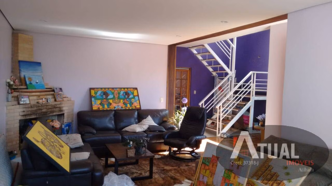 Casa de 400 m² em Mairiporã, SP