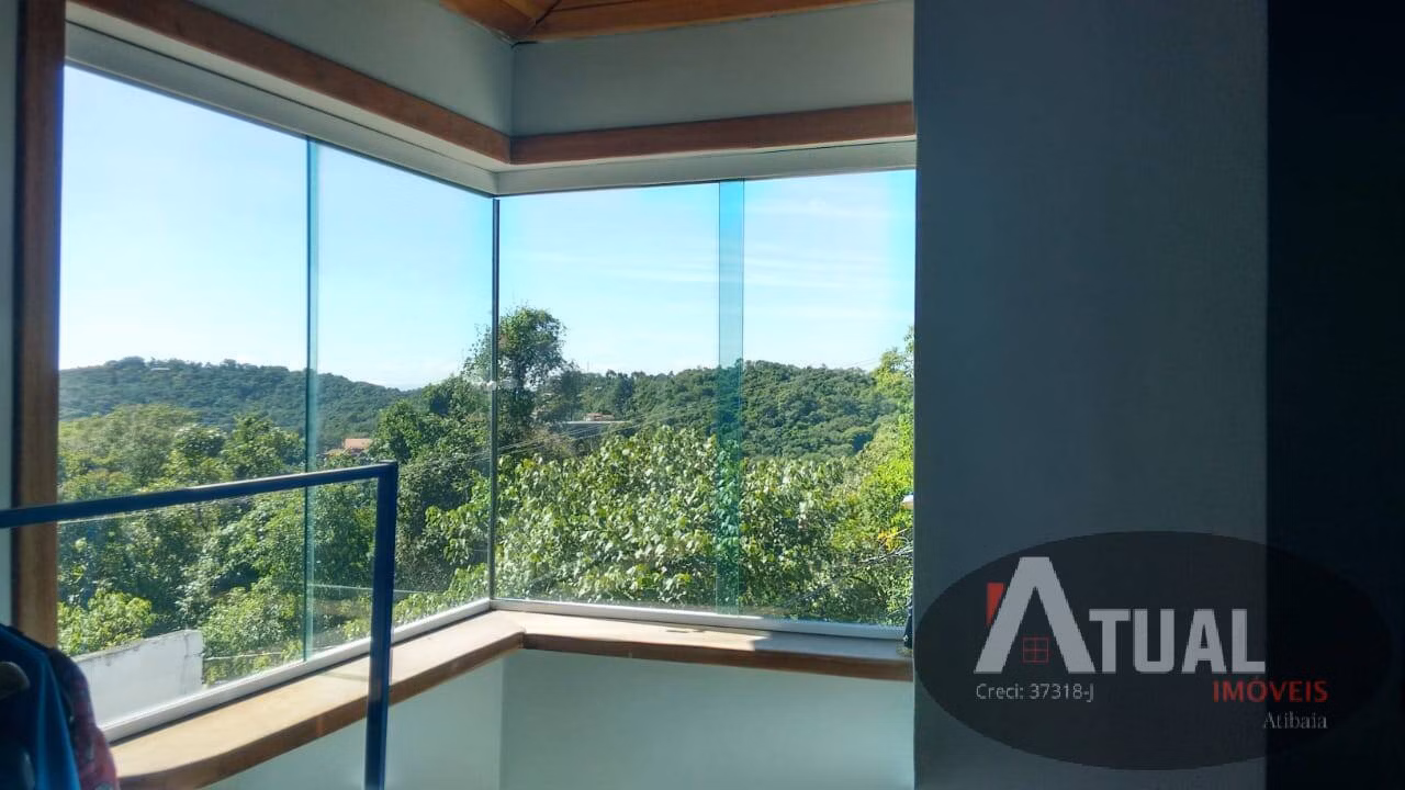 Casa de 400 m² em Mairiporã, SP