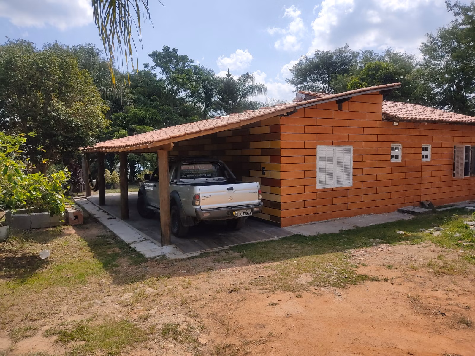 Sítio de 3 ha em Jambeiro, SP